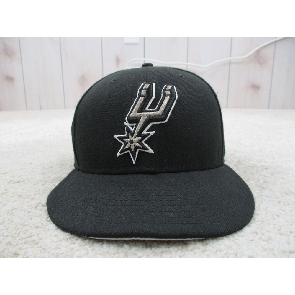 San Antonio Spurs Hat Cap Snap Back Black White NBA Basketball New Era Mens